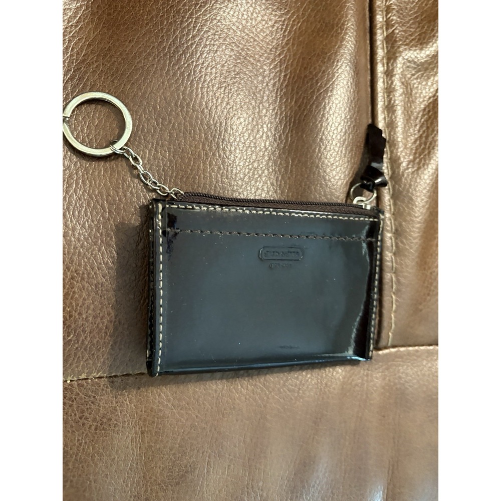 Coach black patent leather Silver Zip Closed card wallet - Picture 4 of 8